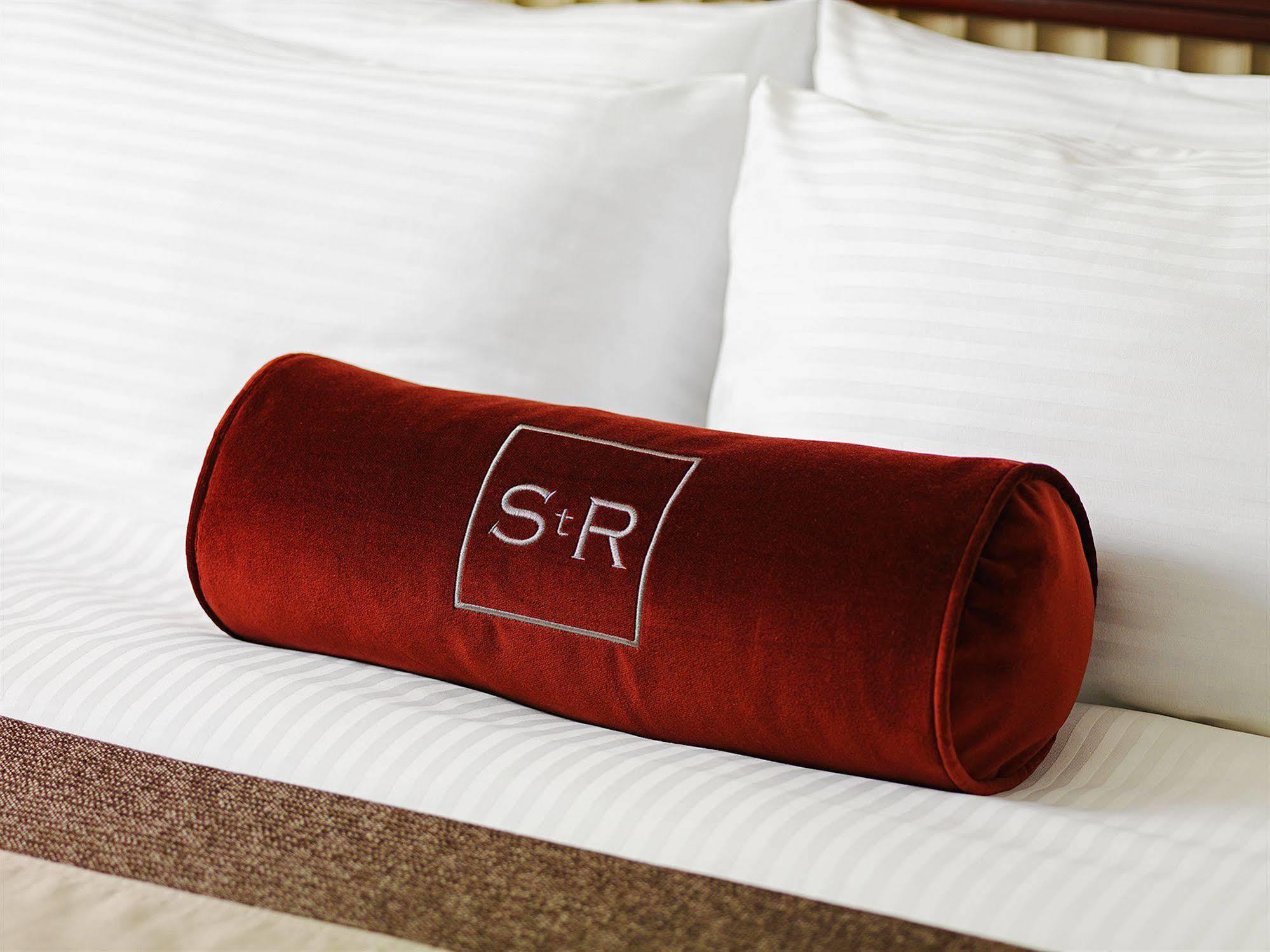 The St. Regis Hotel Ванкувер Экстерьер фото
